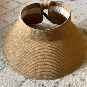 Packable straw sun hat with bow